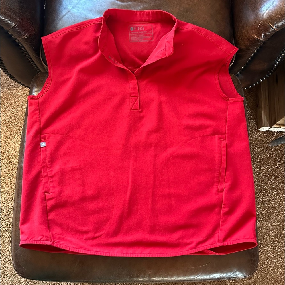 Figs Red Scrub Top - Small